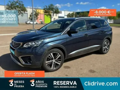 Usado Peugeot 5008 Allure 131 CV (96 kW) 2018 Negro SUV