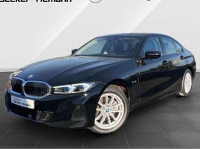 BMW 330e
