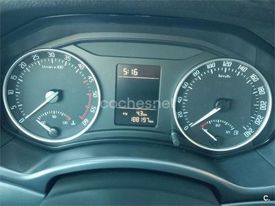 Negro Usado 2010 Skoda Octavia Berlina | 8250 € (Un poco caro)