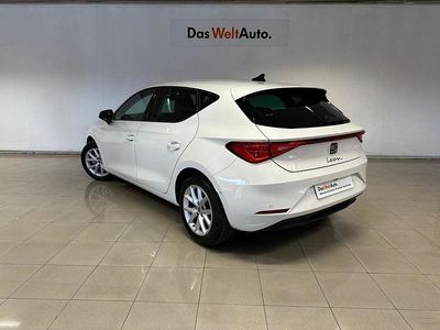 Usado Seat Leon Style 150 HP (110 kW) 2024 Branco