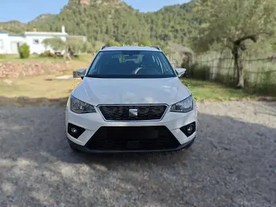 Usado Seat Arona Style 90 CV (66 kW) 2020 Blanco SUV