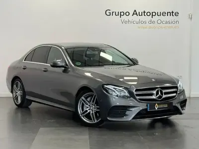 Usado Mercedes E220 194 CV (142 kW) 2017 Gris / plata Berlina