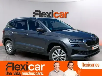 Usado Skoda Karoq Ambition 150 CV (110 kW) 2022 Azul SUV