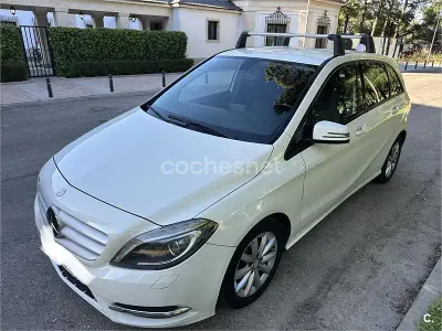 Usado Mercedes B180 109 CV (80 kW) 2012 Blanco Utilitario