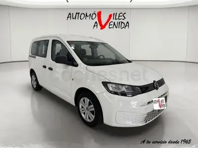 Usado VW Caddy 102 CV (75 kW) 2023 Blanco Monovolumen