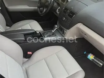 Usado Mercedes C320 Elegance 224 CV (164 kW) 2009 Azul Berlina