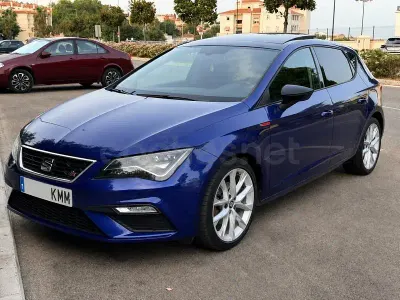 Usado Seat Leon FR 125 CV (91 kW) 2018 Azul Berlina