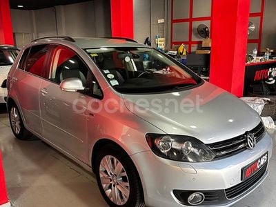Gris / plata Usado 2013 VW Golf Plus Advance Monovolumen | 9900 €