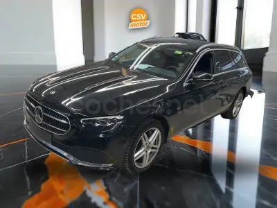 Usado Mercedes E300 Avantgarde 320 CV (235 kW) 2021 Negro Familiar