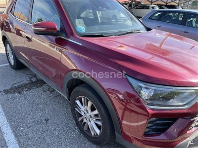Usado Ssangyong (KGM) Korando 149 CV (109 kW) 2021 Granate SUV