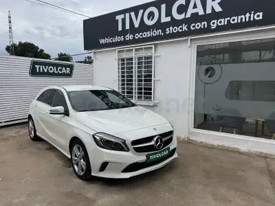Käytetty Mercedes A200 Urban 136 HP (100 kW) 2016 Valkoinen Sedan