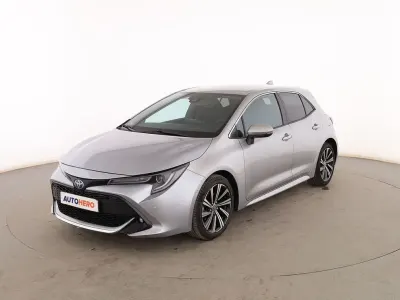 Usado Toyota Corolla Style 122 CV (89 kW) 2022 Gris Berlina