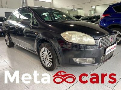 Usado Fiat Linea Active 77 CV (56 kW) 2009 Negro Berlina