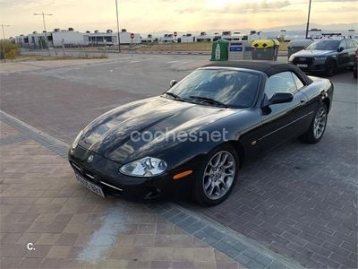 Usado Jaguar XK8 290 CV (213 kW) 1999 Negro Descapotable