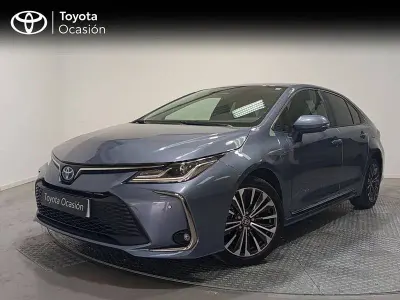 Usado Toyota Corolla Style 140 CV (102 kW) 2025 Gris / plata Berlina