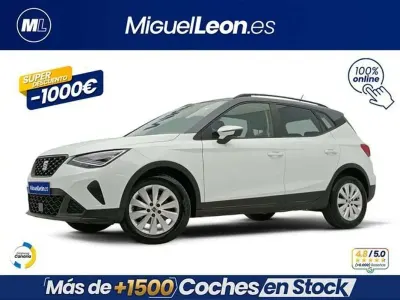 Usado Seat Arona Style 110 CV (80 kW) 2023 Blanco SUV