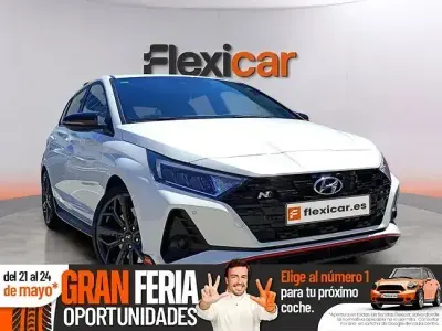 Begagnad Hyundai i20 204 HK (150 kW) 2022 Vit Halvkombi