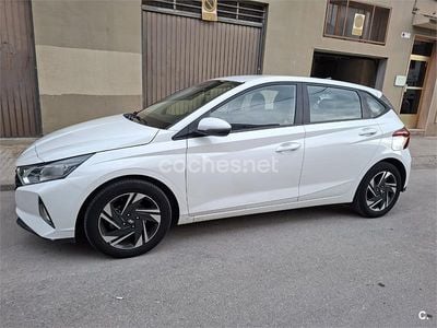 Blanco Usado 2021 Hyundai i20 Berlina | 11.200 € (Precio justo)