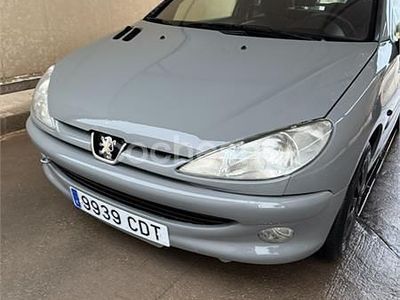 Gris / plata Usado 2003 Peugeot 206 Berlina | 2800 € (Precio justo)