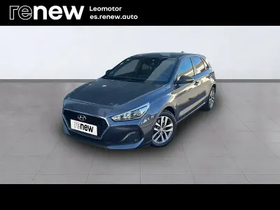 Usado Hyundai i30 GO! 120 CV (88 kW) 2018 Gris Berlina