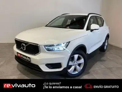 Usado Volvo XC40 Momentum 129 HP (94 kW) 2021 Branco SUV