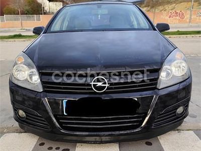 Usado Opel Astra Elegance 100 CV (73 kW) 2004 Negro Berlina