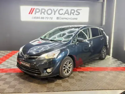 Usado Toyota Verso Comfort 124 CV (91 kW) 2014 Azul Monovolumen