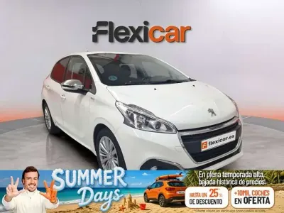 Usado Peugeot 208 Style 75 CV (55 kW) 2017 Blanco Utilitario