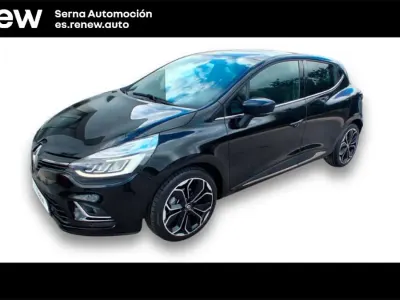 Usado Renault Clio Zen 90 CV (66 kW) 2017 Negro Utilitario