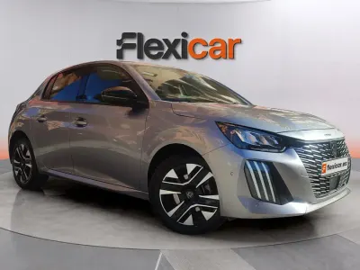 Usado Peugeot 208 Allure 101 CV (74 kW) 2025 Gris Utilitario