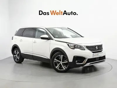 Usado Peugeot 5008 Allure 131 HP (96 kW) 2020 Branco Monovolume