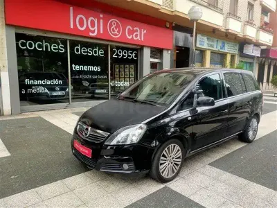 Używany Opel Zafira Enjoy Plus 110 KM (80 kW) 2011 Czarny Minivan