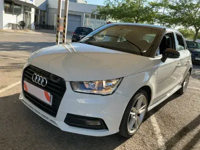 Usado Audi A1 Sportback Attraction 116 CV (85 kW) 2017 Blanco Utilitario