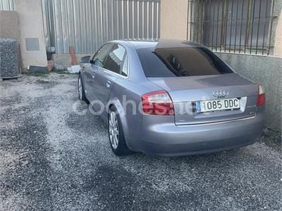 Usado Audi A4 Sport 130 CV (95 kW) 2004 Gris / plata Berlina
