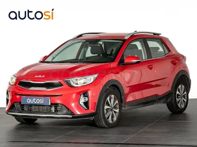 Usado Kia Stonic 100 CV (73 kW) 2024 Rojo SUV