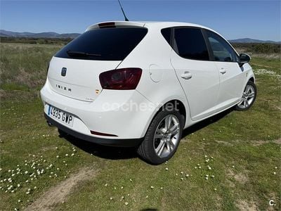 Usado Seat Ibiza Sport 105 CV (77 kW) 2010 Blanco Berlina