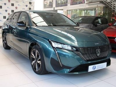 Usado Peugeot 308 SW Allure 130 CV (95 kW) 2023 Verde Familiar
