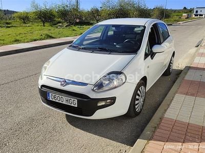 Używany Fiat Punto Evo Dynamic 77 KM (56 kW) 2011 Biały Hatchback