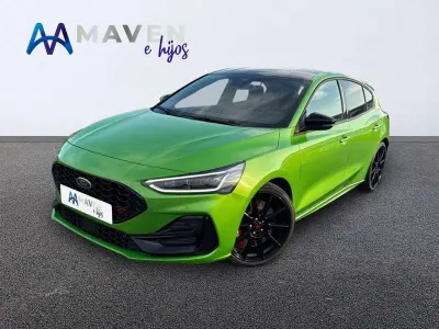 Usado Ford Focus ST-Line X 116 CV (85 kW) 2023 Verde Utilitario