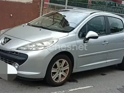 Usado Peugeot 207 Sport 120 CV (88 kW) 2009 Gris / plata Berlina