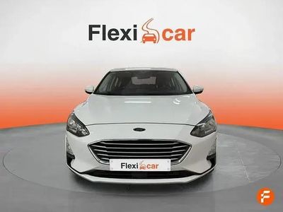 Begagnad Ford Focus Trend 95 HK (69 kW) 2019 Vit Sedan