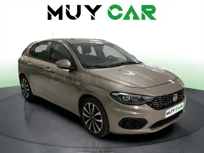 Usado Fiat Tipo Business 95 CV (69 kW) 2019 Beige Familiar
