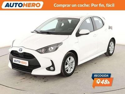 Usado Toyota Yaris Hybrid Business Edition 116 CV (85 kW) 2020 Blanco Berlina