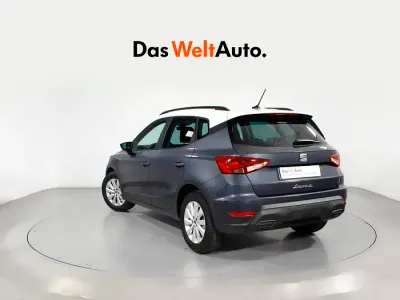 Usado Seat Arona Style 115 CV (84 kW) 2025 Gris SUV