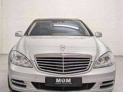 Plateado Usado 2011 Mercedes S500 Berlina | 22.500 €