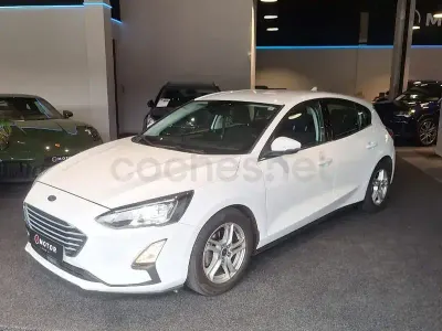 Usado Ford Focus Titanium 120 CV (88 kW) 2019 Blanco Berlina