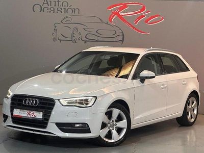 Usado Audi A3 Attraction 150 CV (110 kW) 2015 Blanco Berlina