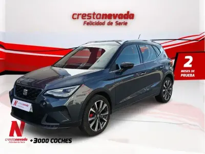 Usado Seat Arona FR 150 CV (110 kW) 2025 Gris / plata SUV