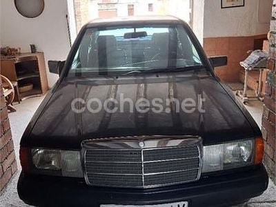 Usado Mercedes 190 109 CV (80 kW) 1992 Azul Berlina