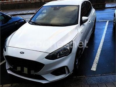 Usado Ford Focus ST-Line 125 CV (91 kW) 2021 Blanco Berlina
